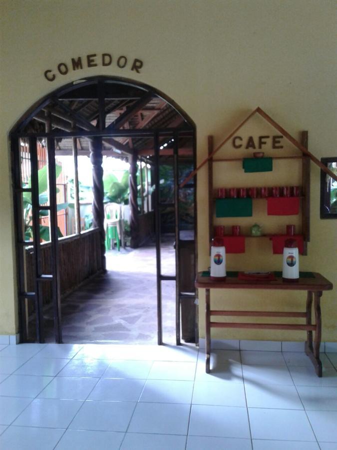 Hotel Ambaibo 루레나바케 외부 사진