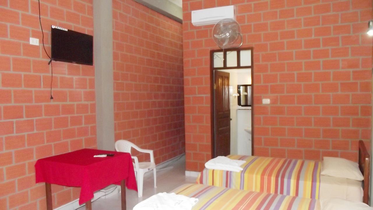 Hotel Ambaibo 루레나바케 외부 사진